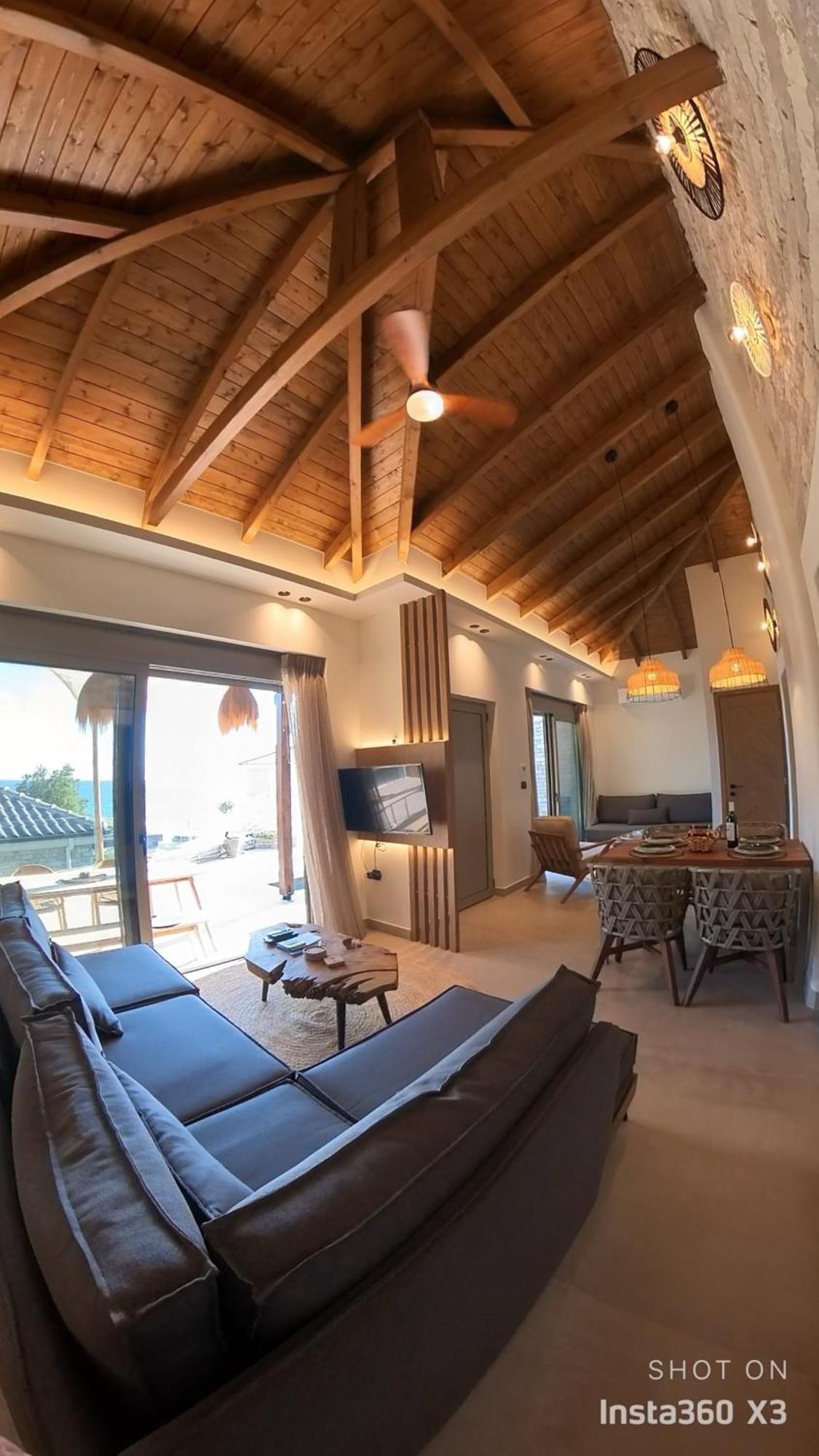 Villa Vrachos Luxury Living ภายนอก รูปภาพ